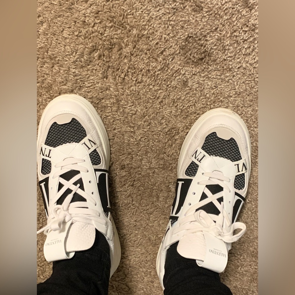 VL7N LOW-TOP SNEAKERS IN CALFSKIN AND MESH FABRIC WITH BANDS